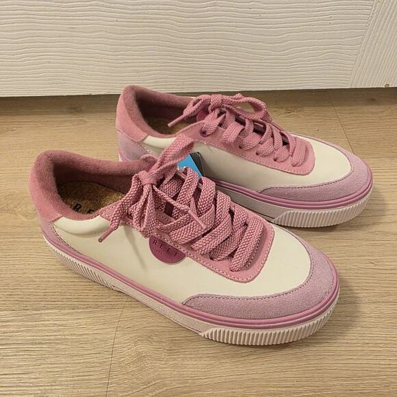 Reef Pink White Suede Lay Day Lift Platform Cute Outdoor Sneakers Size 8.5 - Picture 4 of 13